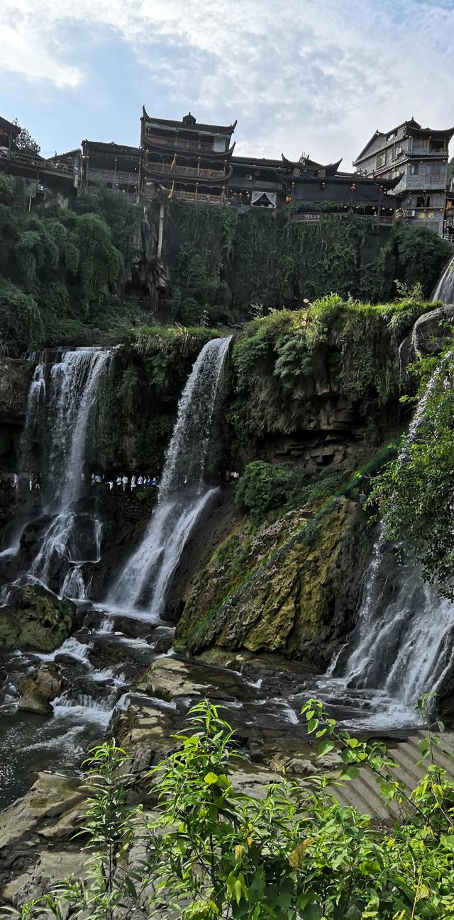 自驾游芙蓉镇旅游攻略图（美不胜收--第一站芙蓉镇）